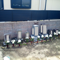 多数の個人・夫婦墓をまとめる